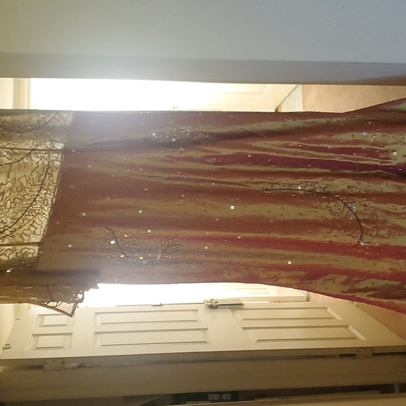 Elegant dress mustard shiny Bronze color - Picture 10 of 17